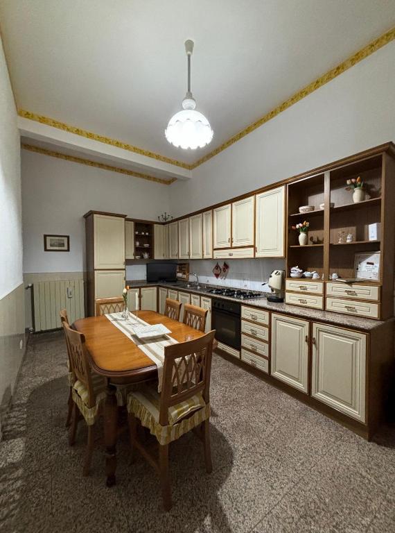Kuchyň nebo kuchyňský kout v ubytování Casa Centamore