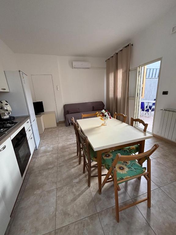 Kuchyň nebo kuchyňský kout v ubytování Casa Centamore