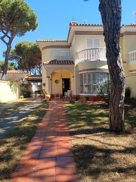 Το κτήριο όπου στεγάζεται  η παραθεριστική κατοικία