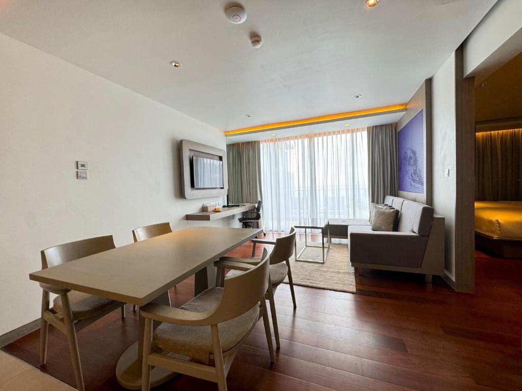 Oceanfront Beach Resort - SHA Extra Plus - Family Room