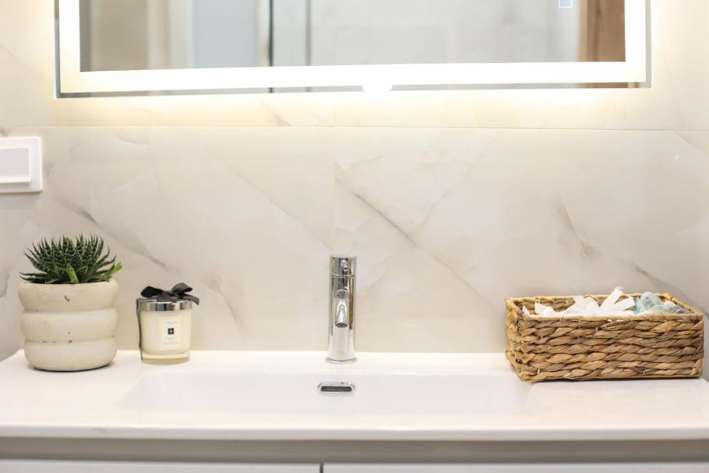 Fotografie z fotogalerie ubytování Olive Luxury Suite v destinaci Ágios Rókkos