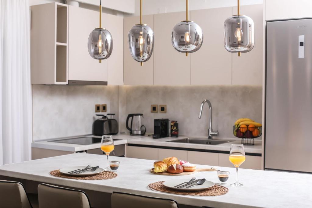 Kuchyň nebo kuchyňský kout v ubytování Olive Luxury Suite