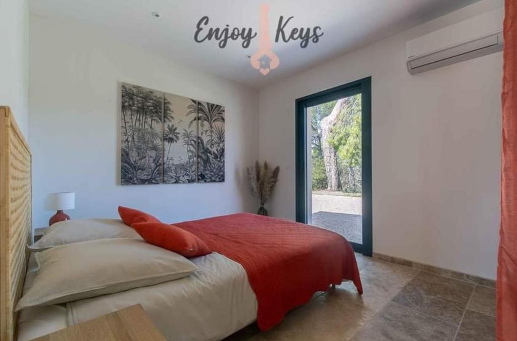 Photo de la galerie de l'établissement La Volière du Pesquier, à Pélissanne