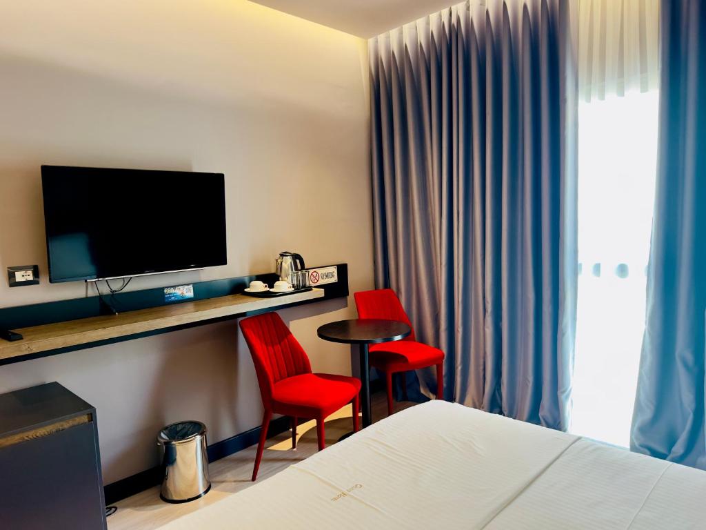 Hotel Olive - Deluxe Double Room