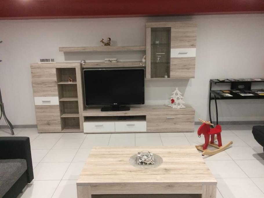 Kuchyň nebo kuchyňský kout v ubytování Spacieux appartement dans le vignoble
