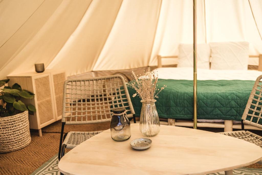 Posezení v ubytování Strandbad Steckborn mit Herberge, Camping & Glamping