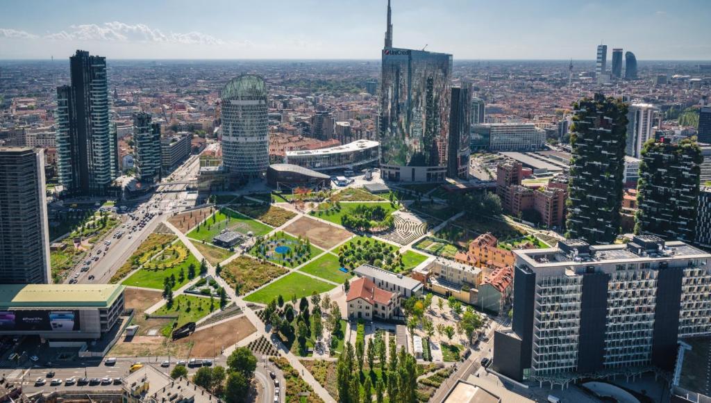 Widok na miasto Mediolan z tego apartamentu