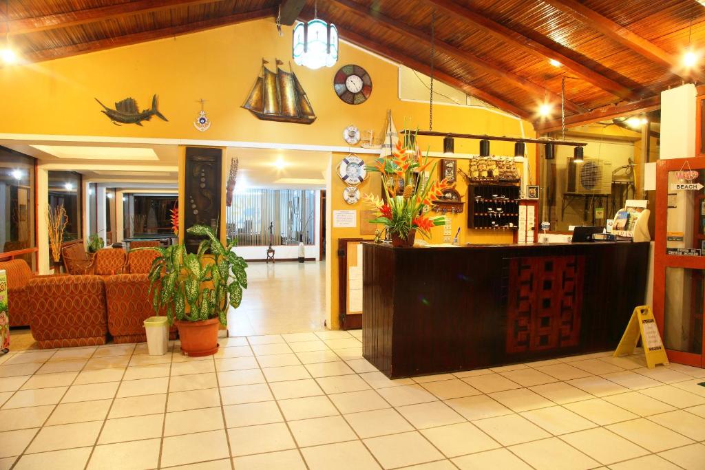 Hotel Puerto Ballesta, Tonsupa – Precios actualizados 2023