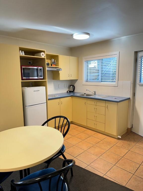 Blue Peaks Lodge - Resim 10