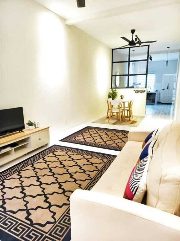 Gallery image of The Nadraa Guesthouse KLIA in Sepang