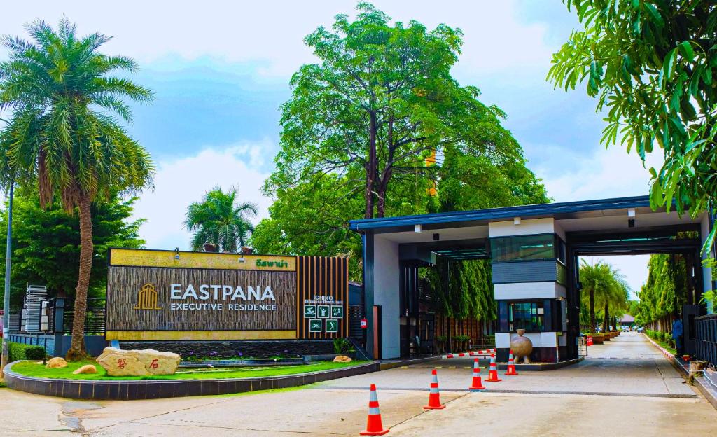 Fotografie z fotogalerie ubytování Eastpana Executive Residence 304 Prachinburi v destinaci Si Maha Phot