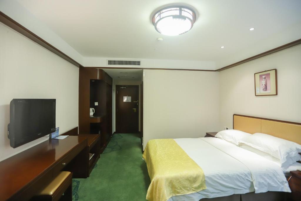 Jade Garden Hotel - Superior Queen Room