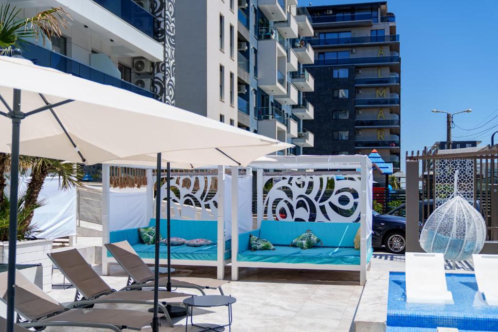 Bazén v ubytování HOTEL KALYA nebo v jeho okolí