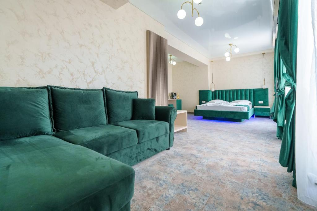 Posezení v ubytování HOTEL KALYA