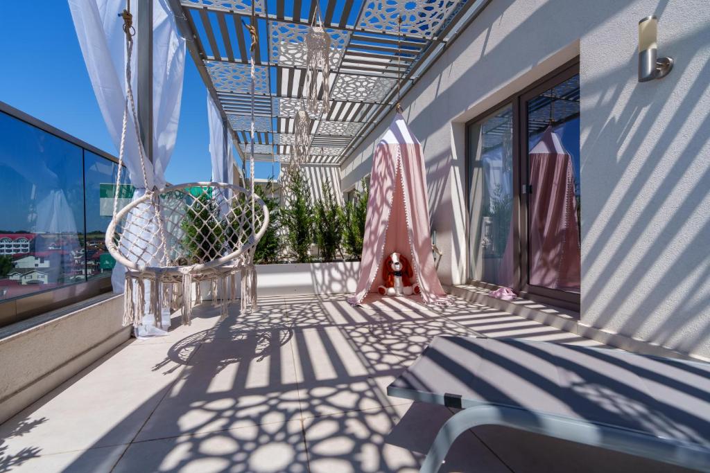 Balkón nebo terasa v ubytování HOTEL KALYA