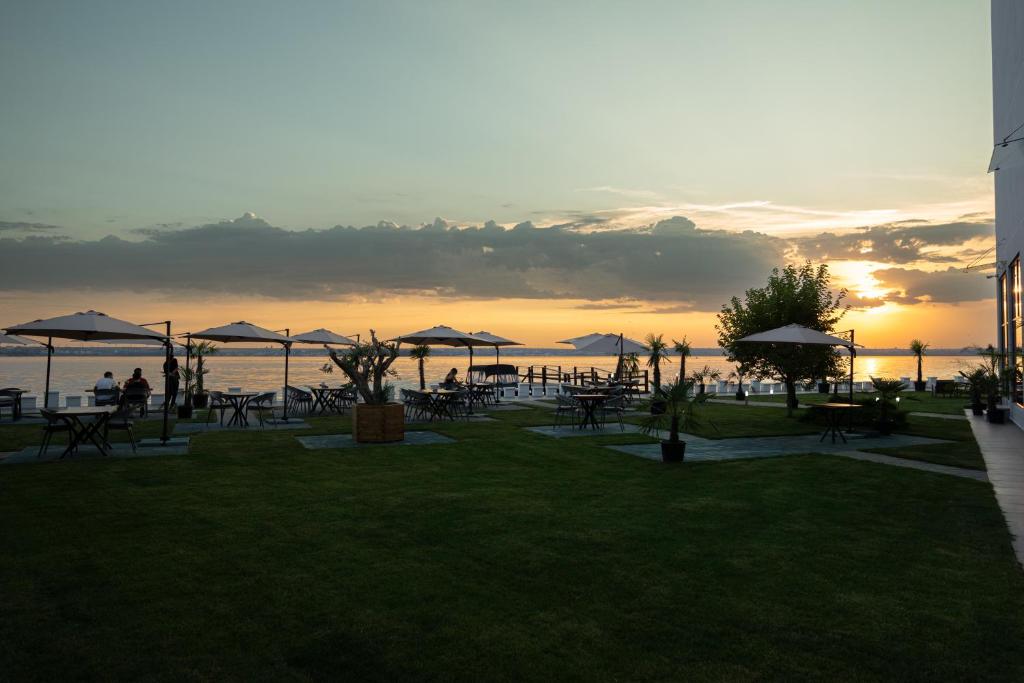 OBA LUXURY BOUTIQUE - Resim 14