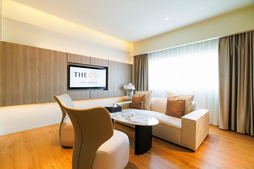 The One Bay Breeze - Resim 35