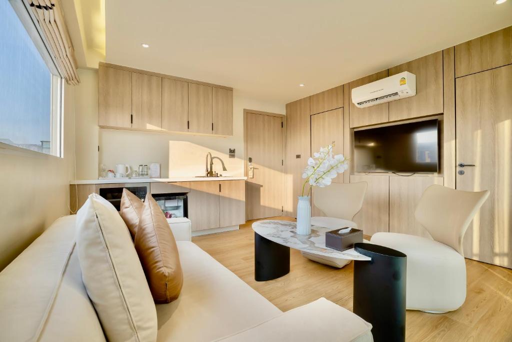 The One Bay Breeze - Resim 43