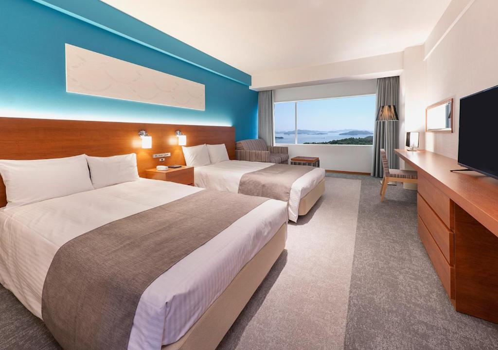 TV a/nebo společenská místnost v ubytování Setouchi Kojima Hotel Kurashiki