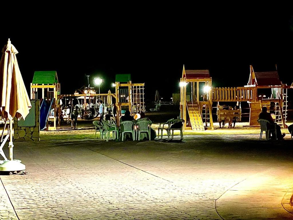 Fotografie z fotogalerie ubytování شاليه للايجار عائلات فقط 3 غرف نوم مكيف بالكامل قرية بلومار السخنة Blumar Elsokhna العين السخنة v destinaci Ain Soukhna