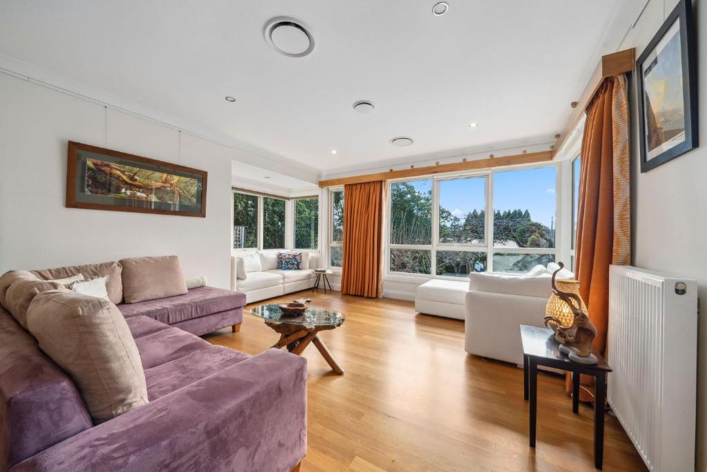 Χώρος καθιστικού στο Maylee Grove