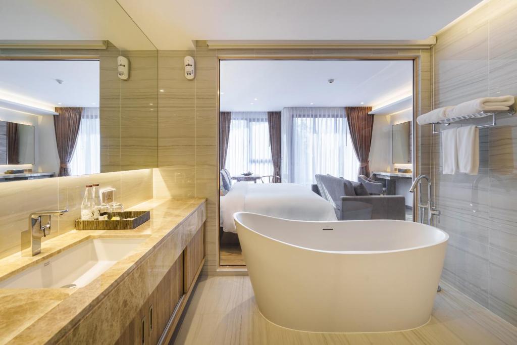 The Marin Phuket Kamala Beach - 7