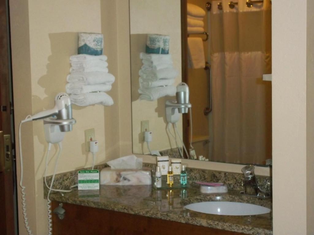 Homestead Suites - Fish Creek - Habitación Queen Con Dos Camas Queen