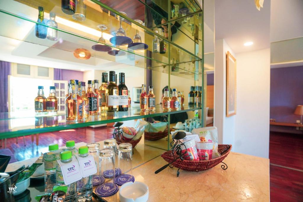 Suite Premium Có Giường Cỡ King Nhìn Ra Hồ Nước