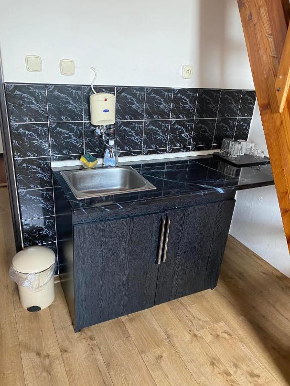 Kuchyň nebo kuchyňský kout v ubytování Penzión Zátoka