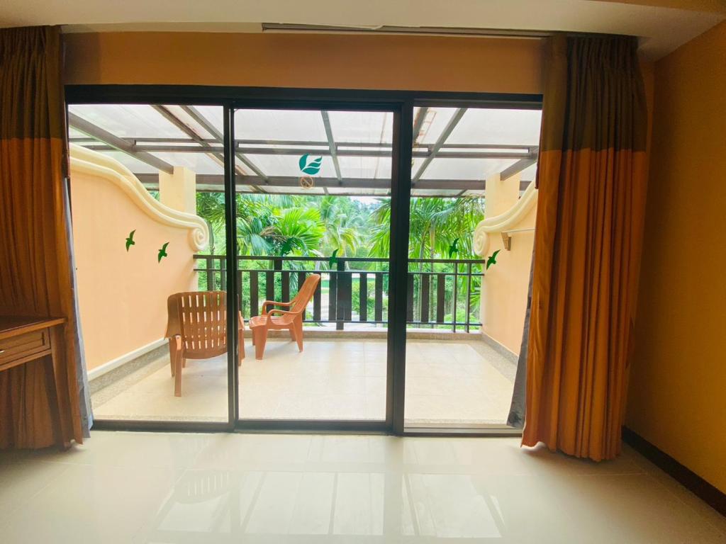 Apartel at Lanta Resort - Resim 25