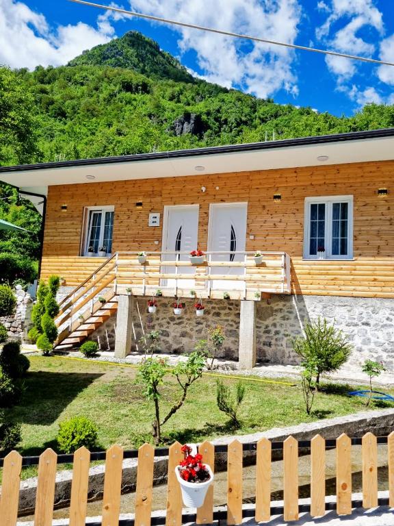Nespecifikovaný výhled na hory nebo výhled na hory při pohledu z bed and breakfast