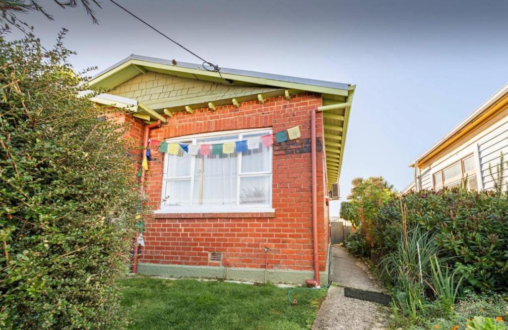 Zahrada ubytování Charming & Bright Stay, Great Location, Dunedin Local Host