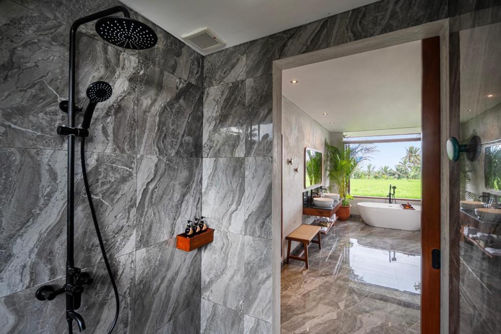 Inara Alas Harum - 17