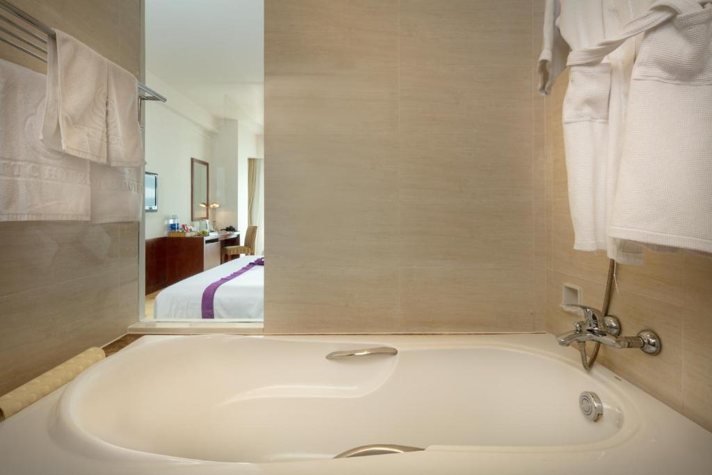 Phòng Deluxe có Giường cỡ King Nhìn ra Một góc Biển