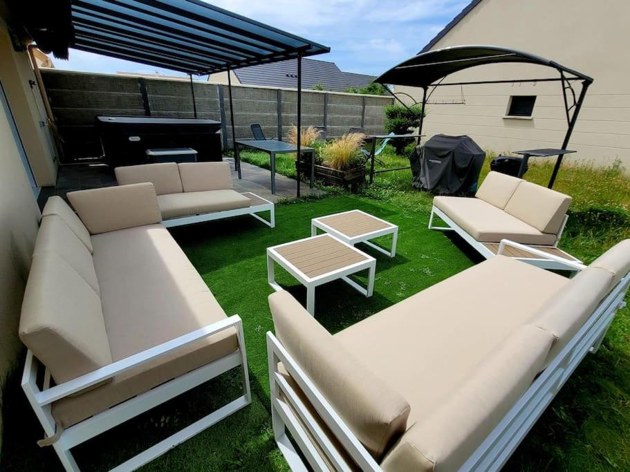 Zdjęcie z galerii obiektu Maison pourri w mieście Cuy