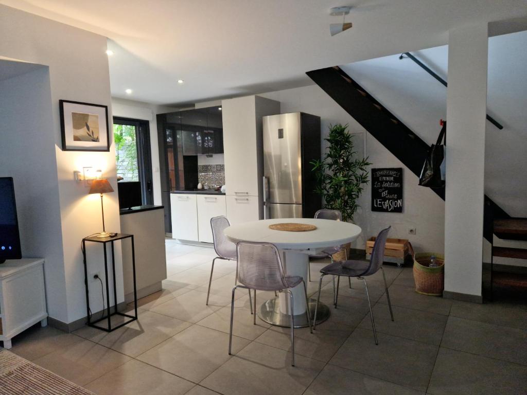 "L'Evasion" Maison avec jardin, Climatisation, Parkings privés, à 5mn à pied du centre Ville – photo 11
