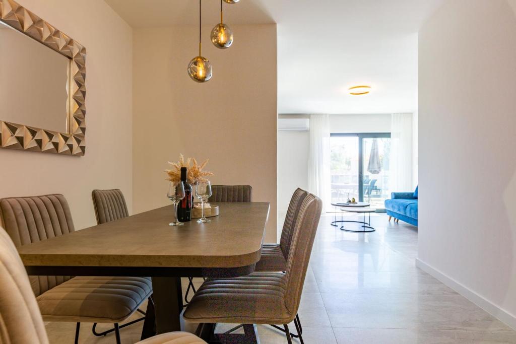 Casa MiA Apartments with parking - 19