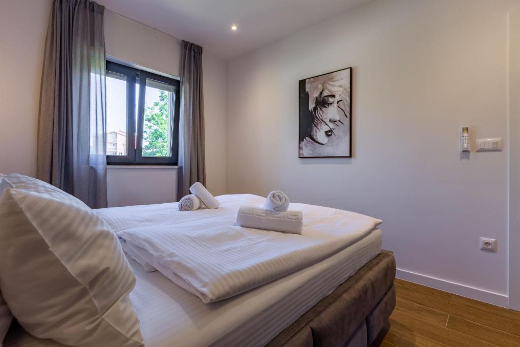 Casa MiA Apartments with parking - 18