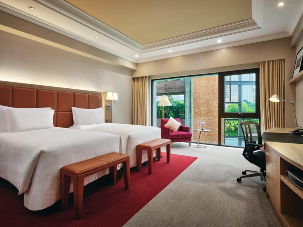 Postel nebo postele na pokoji v ubytování InterContinental Shenzhen by IHG