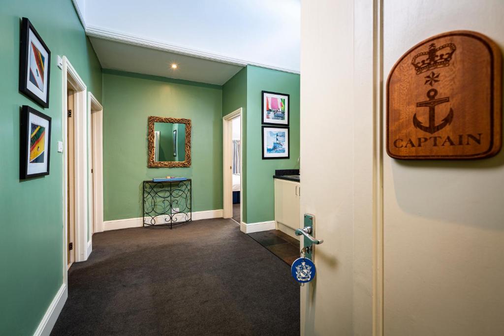 Cary Arms & Spa - Camera Familiare Con Vista Mare
