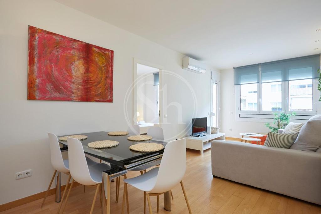 Barcelona Family Apartment by Diagonal - Francesc Macià