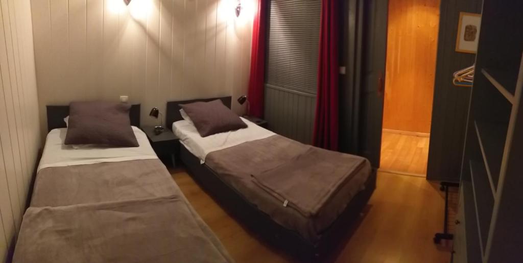 Posteľ alebo postele v izbe v ubytovaní Les VIGNEAUX Hautes Alpes, Appartement 4 personnes, avec belle terrasse panoramique