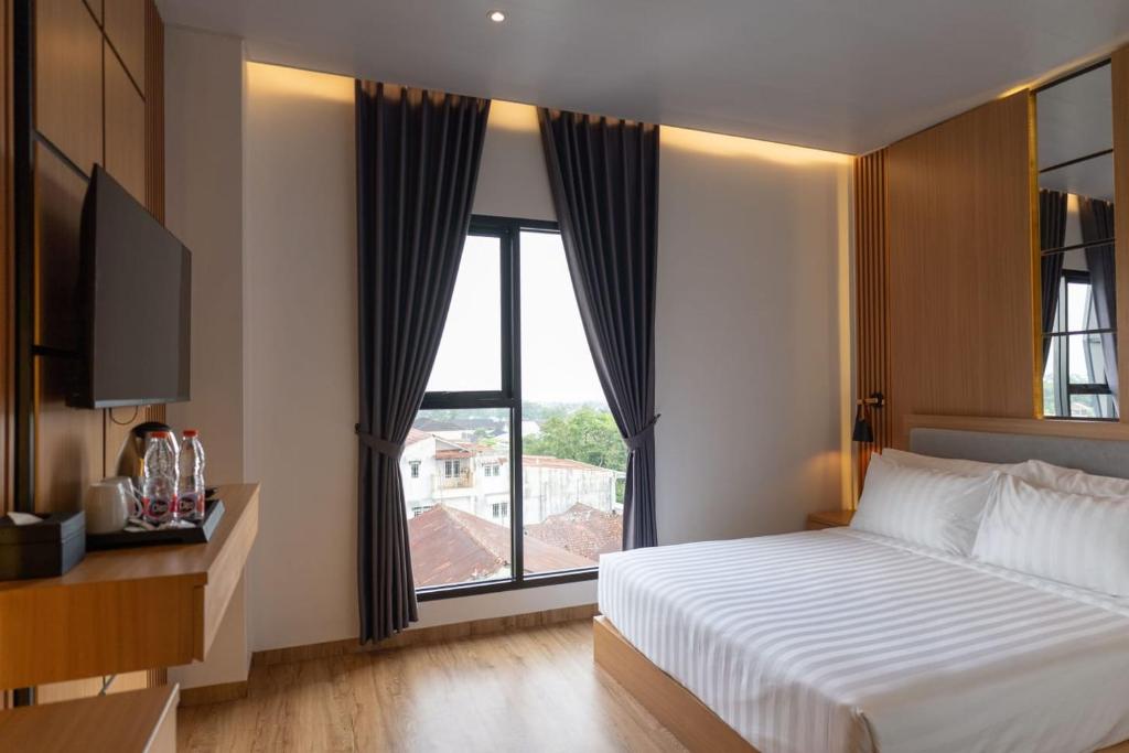 Eagle Hotel Wonosobo, Azana Hotels Collection - Superior Queen Room