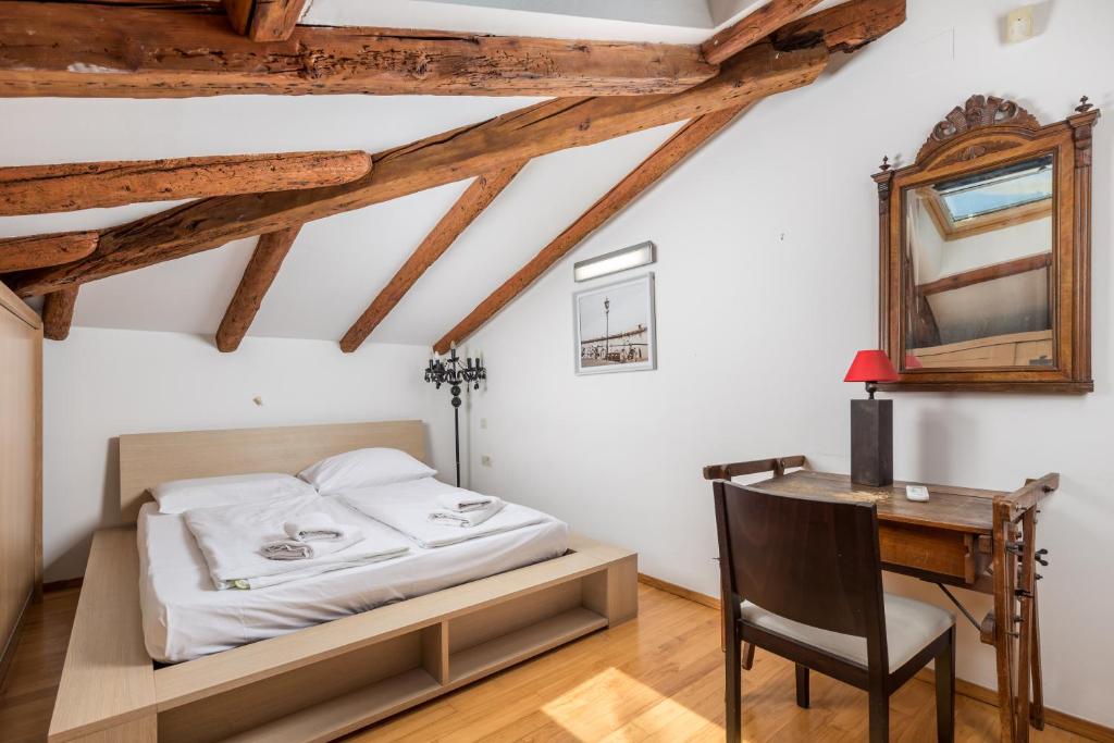 Posteľ alebo postele v izbe v ubytovaní Paradise View deluxe apartment