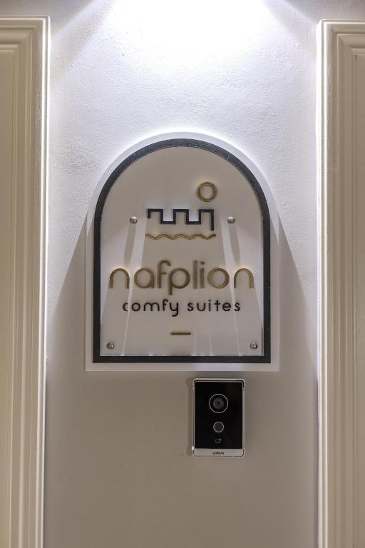 Certifikát, hodnocení, plakát nebo jiný dokument vystavený v ubytování Nafplion Comfy Suites