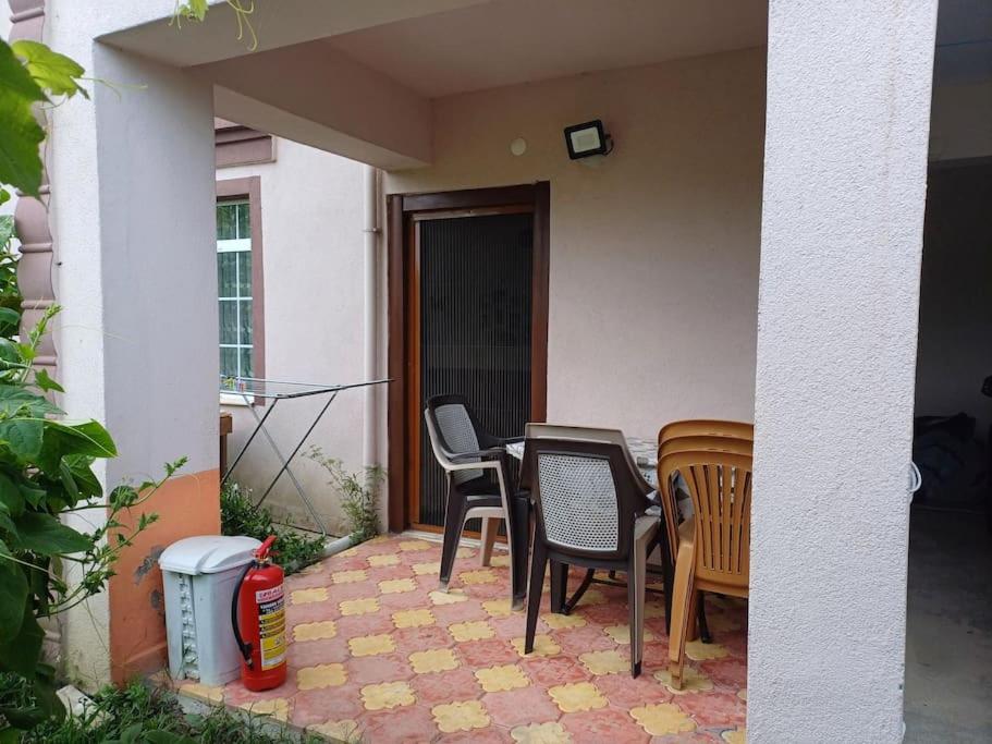 Balkón nebo terasa v ubytování İLDAĞ Pansiyon