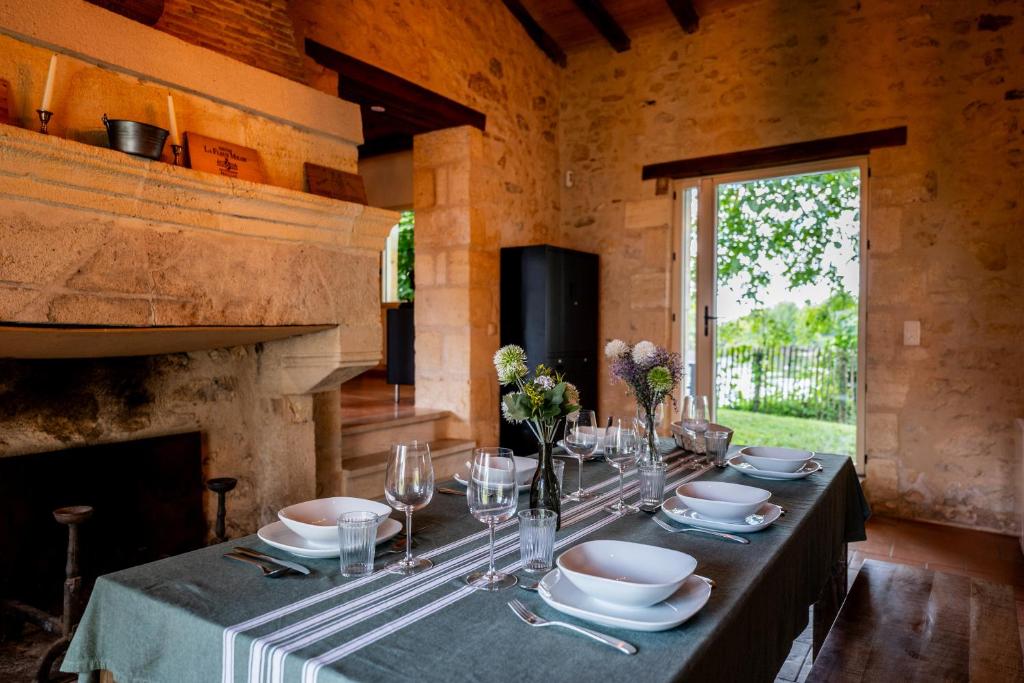 תמונה מהגלריה של L'Annexe Mauvilla בCivrac-de-Dordogne