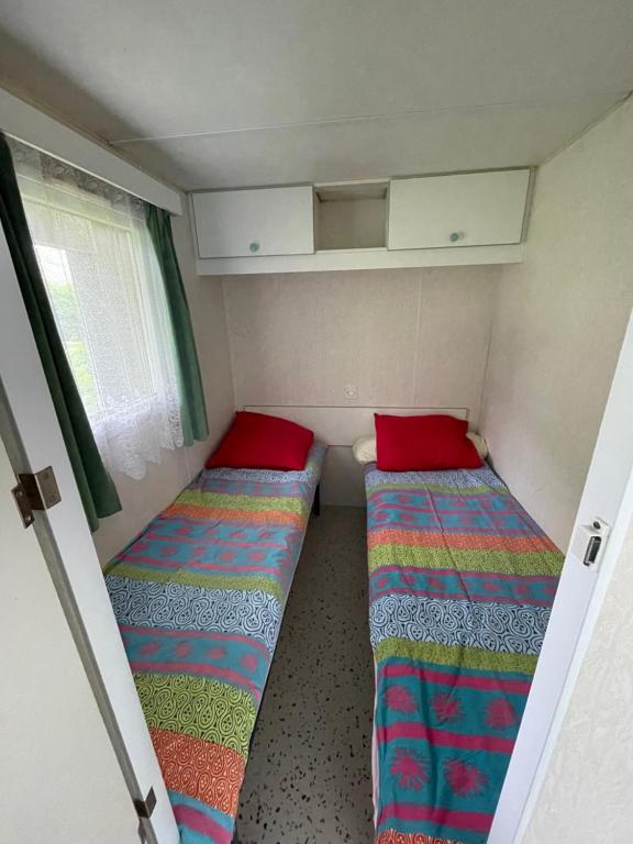 Postel nebo postele na pokoji v ubytování Auberge de Keringar