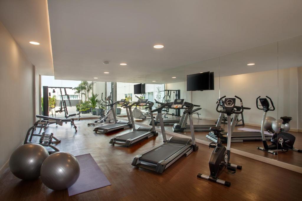Fitness centrum a/nebo fitness zařízení v ubytování Ibis Styles Jakarta Sunter