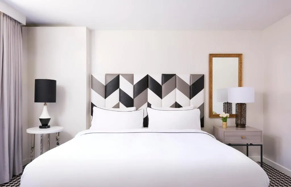ADA Premier Accessible One Queen Suite